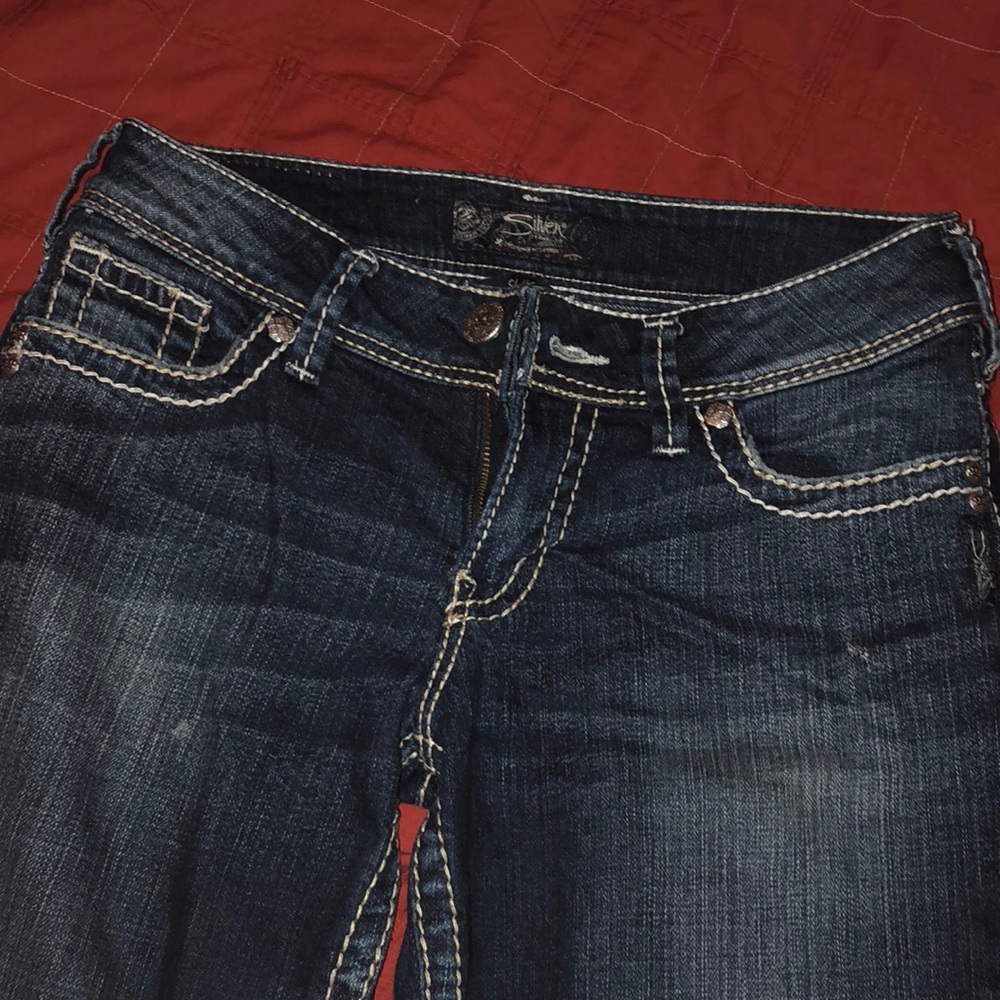 A very gently used pair is Silver Suki, W27/L32